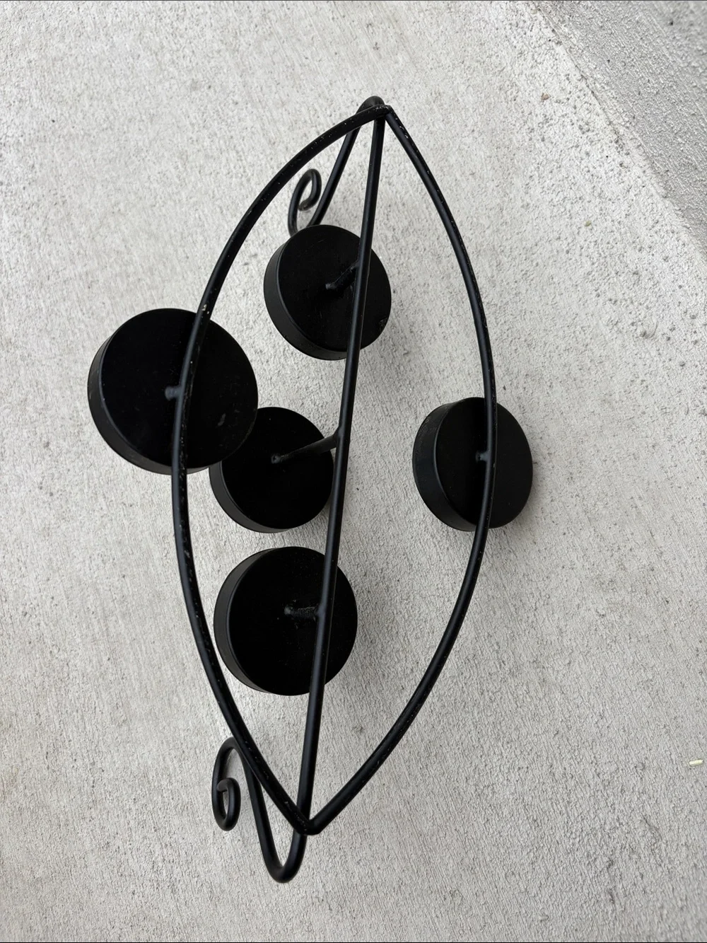 Vintage Matte Black Iron Leaf Multi Tealight Votive Candle Holder